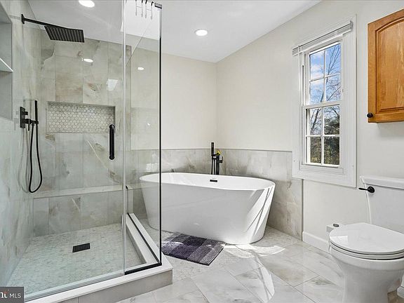 3rd image of 15579 Golf Club Dr