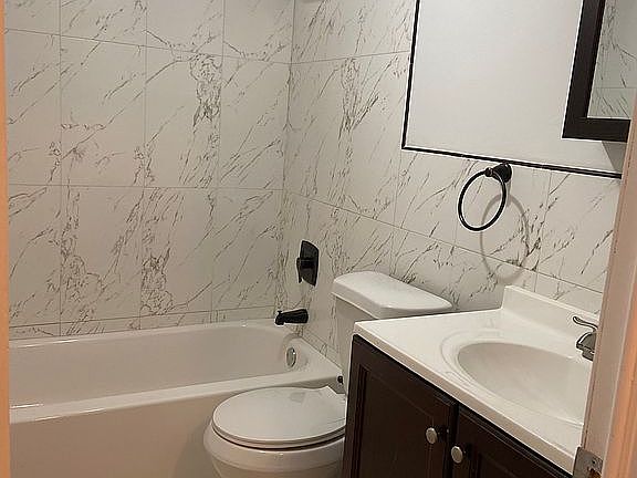 3rd image of 1805 Sans Souci Blvd APT 305