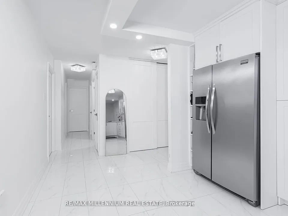 2645 Kipling Ave W #706