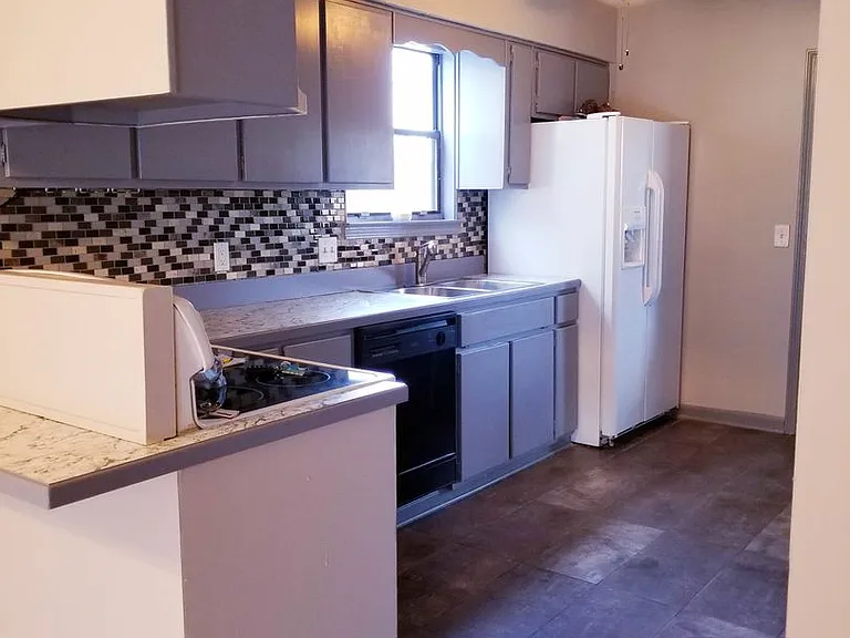 3415 W 19th St #22 — Photo 6