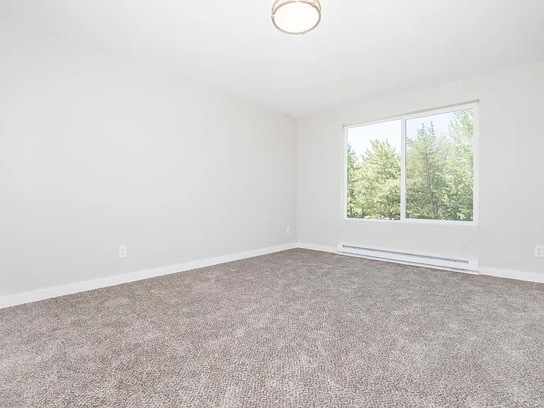Highlander East — Photo 9