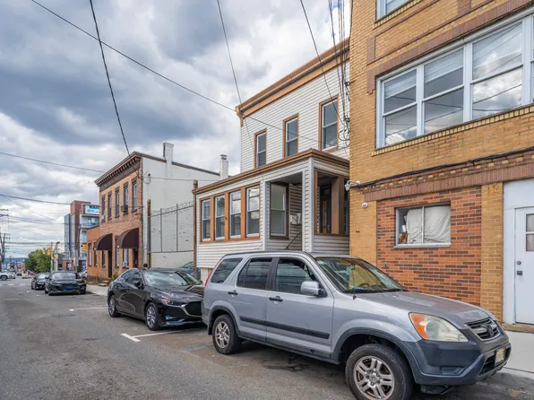 598 67th Street image 22 of 22