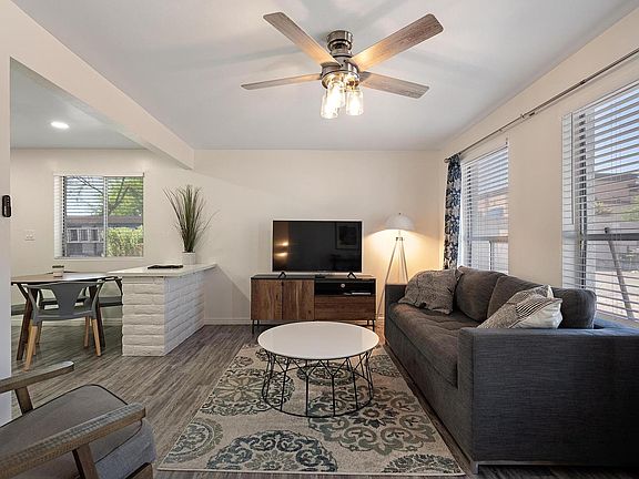 5th image of 534 E Huntington Dr #4