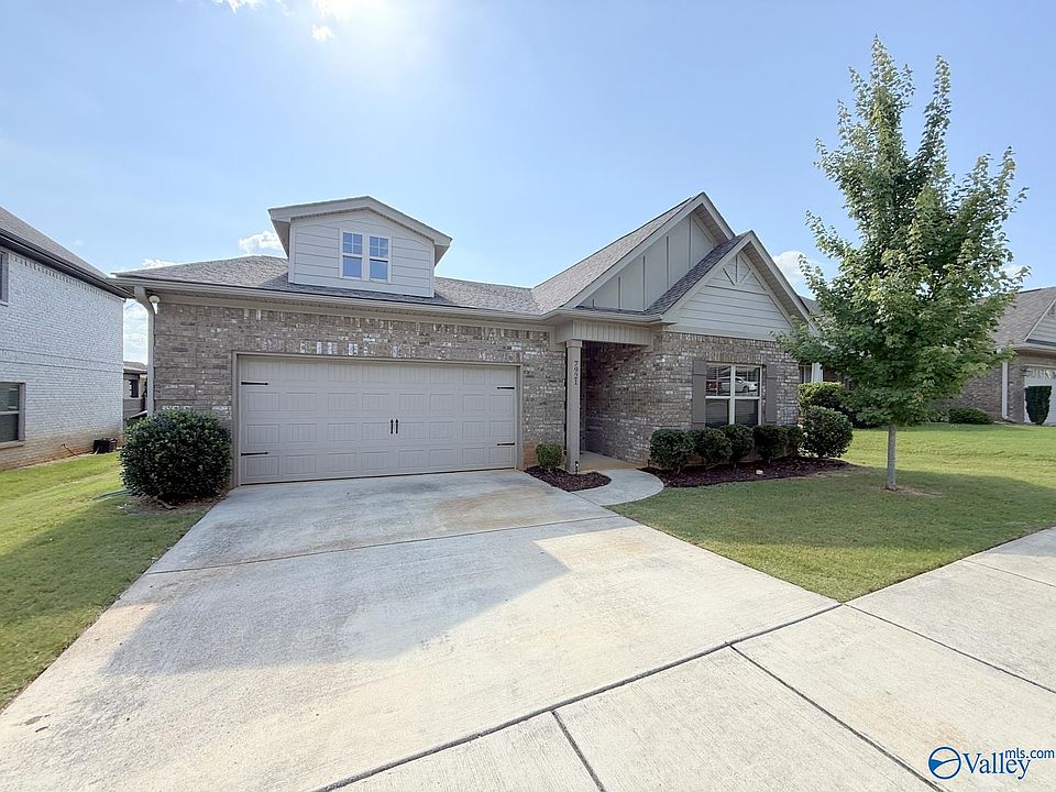 1st image of 7921 Gabriela Dr NW