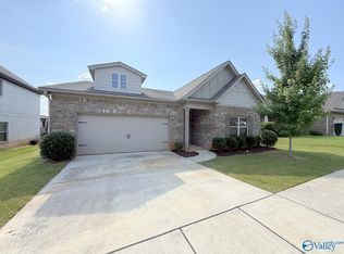 7921 Gabriela Dr NW, Huntsville, AL 35806