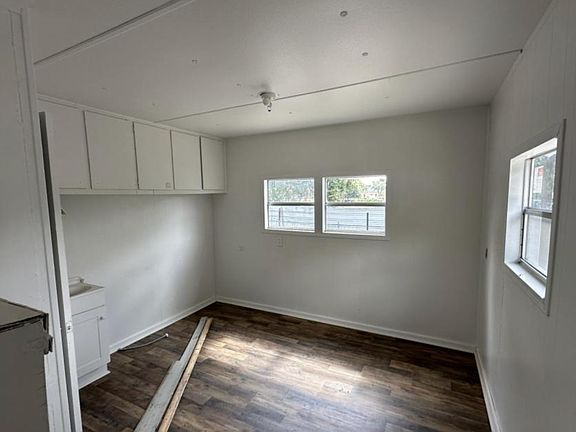 4th image of 3632 SW Military Dr Trailer 13