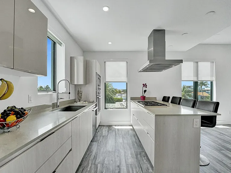 340 Balboa St — Photo 45