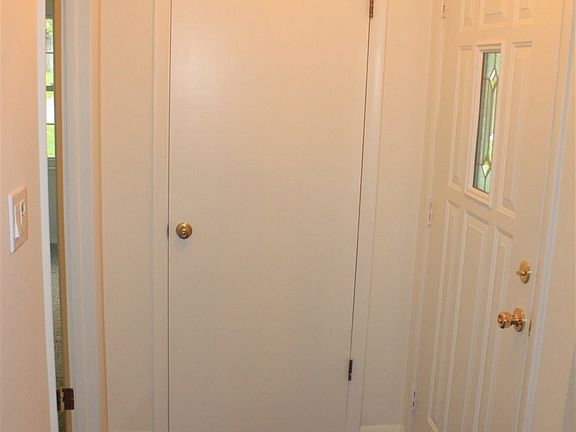2nd image of 748 S Cullen Ave