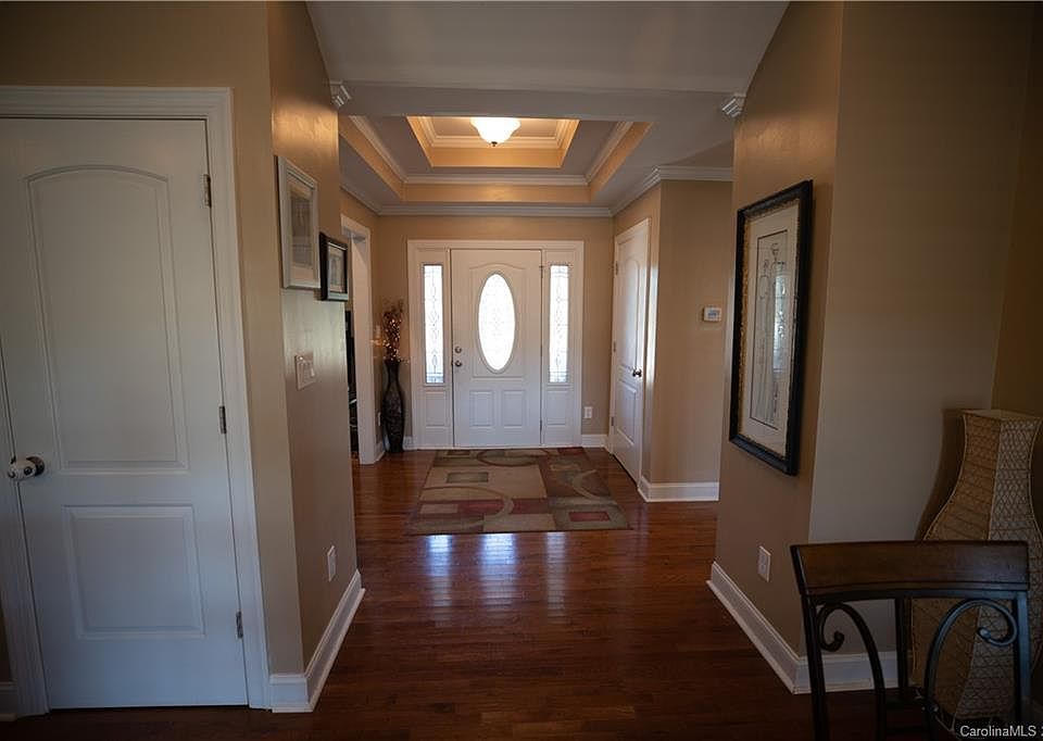 2nd image of 1912 Shuford Rd