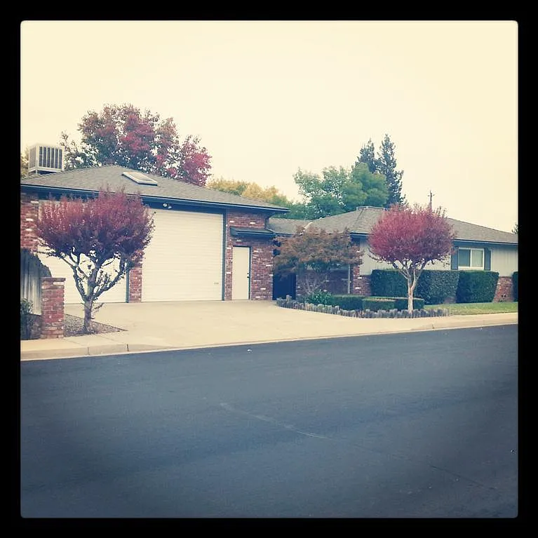 2344 Fine Ave photo 1