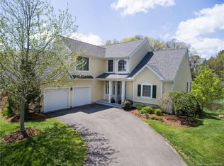 11 Lower Heatherwood, Cromwell, CT 06416