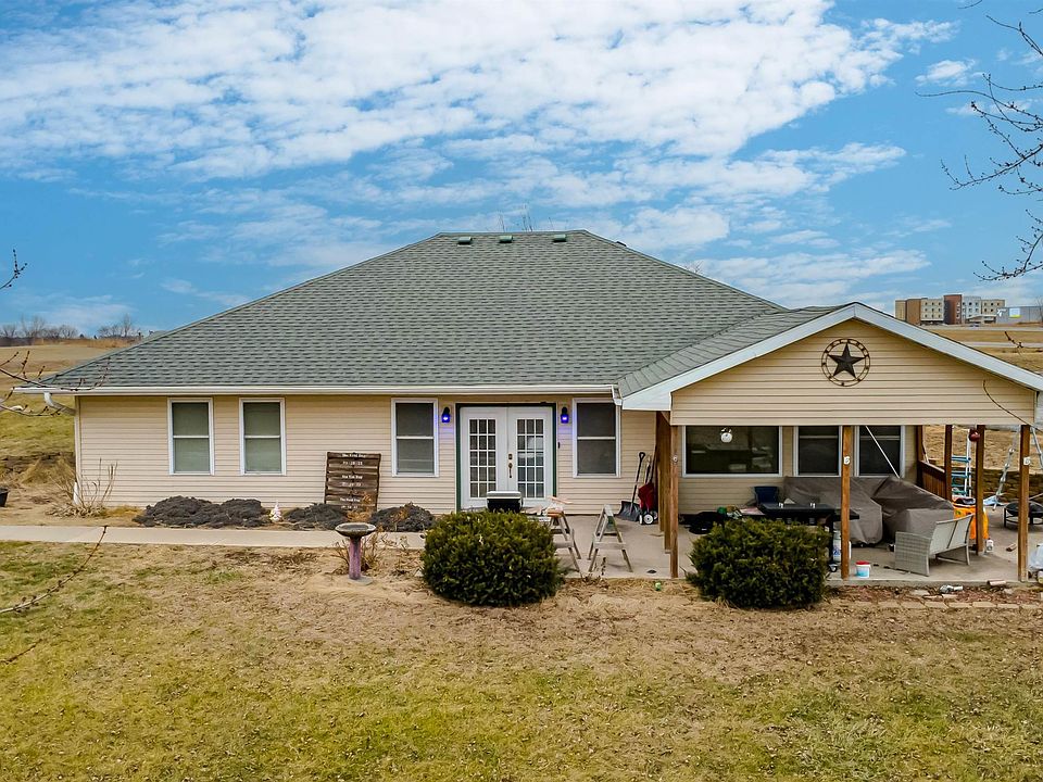 1st image of 2010 Suffolk Rd