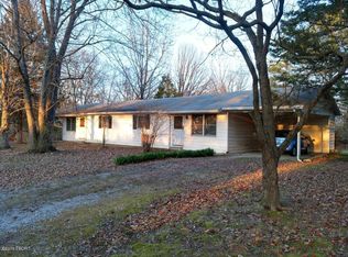 301 Hunt Rd, Carbondale, IL 62902