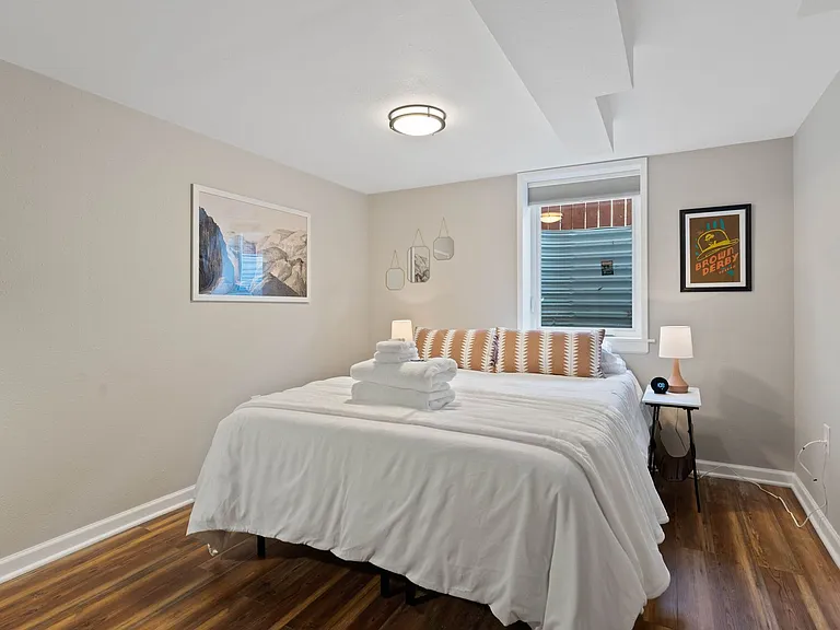 4207 N Normandie St — Photo 7
