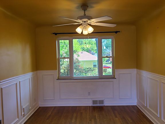 2nd image of 1100 Maureen Ln #1100