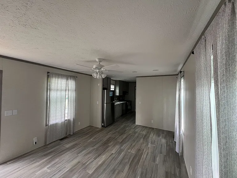 1713 Pella Ave #34 — Photo 3