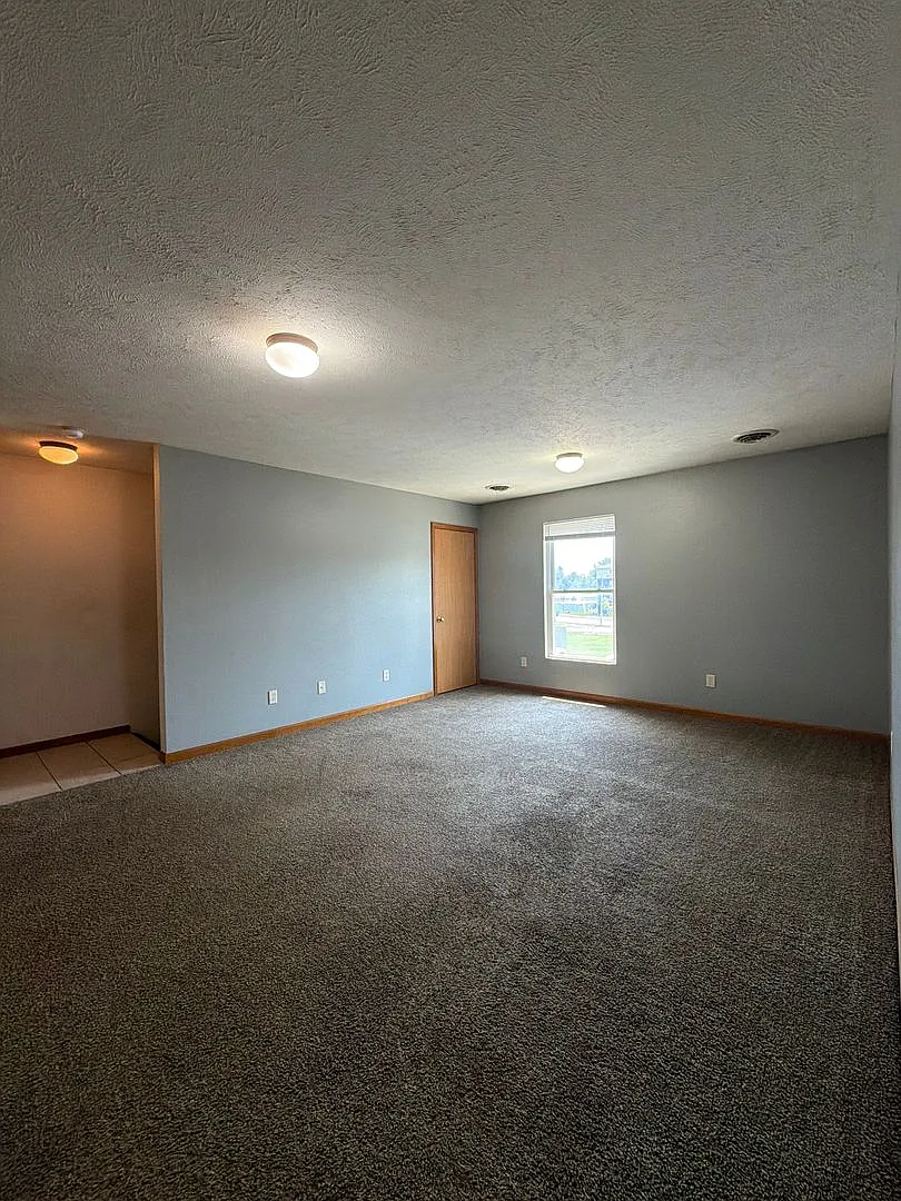 269 Woodridge Court — Photo 4