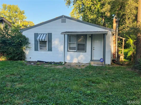 9730 Balboa Dr, Saint Louis, MO 63136