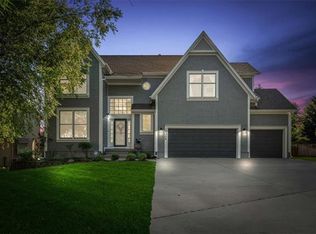 14306 Ballentine Ln, Overland Park, KS 66221