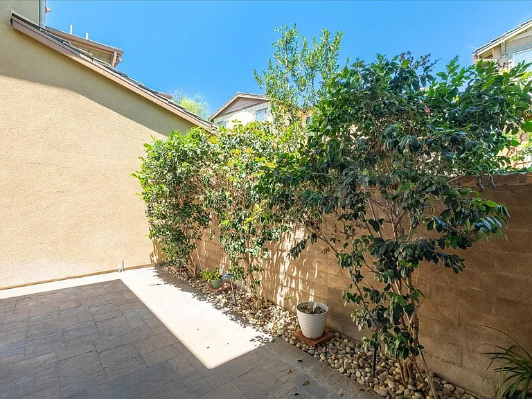 35 Lomada St — Photo 38