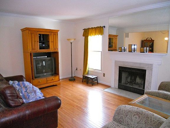 4th image of 12168 Derriford Ct