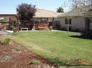 1222 Hoover Way, Hanford, CA