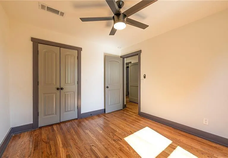 767 Terry St SE #B — Photo 14