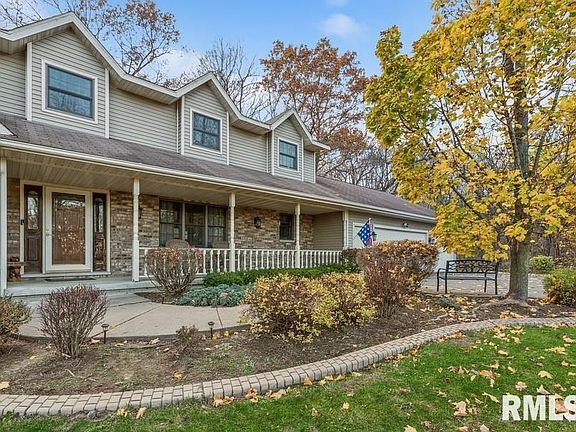 3rd image of 105 Hidden Valley Ct