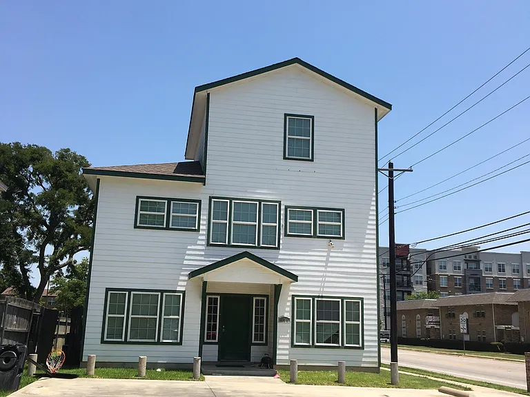 819 S Welch St — Photo 20