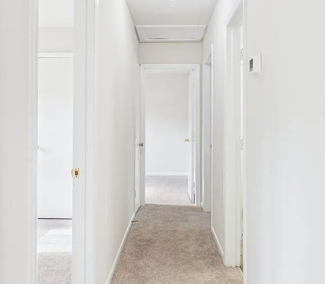 2336 Sara Ln — Photo 17