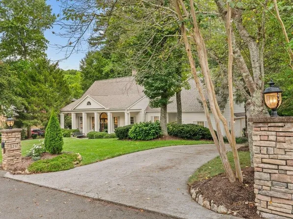 126 William Ln, Oak Ridge, TN 37830