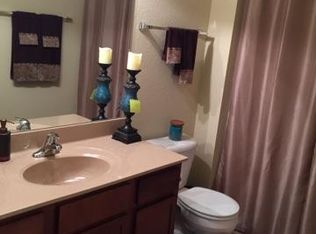 232 Main St APT 105, Delafield, WI 53018