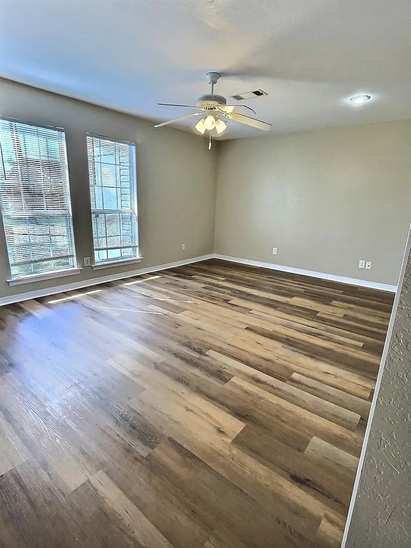 4713 Gibson Road Duplex — Photo 4