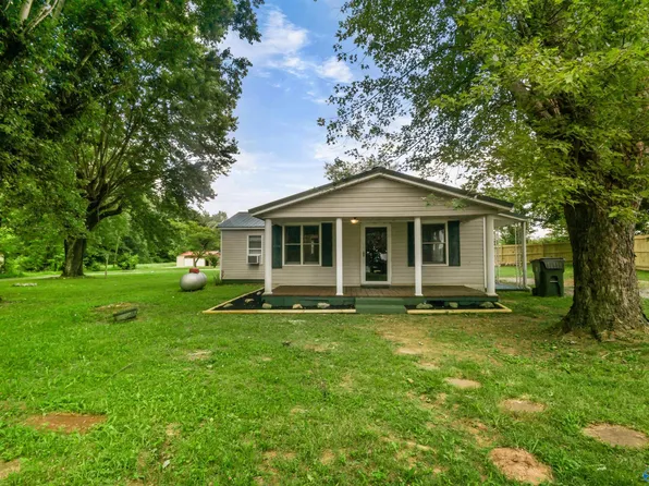 669 Morris Rd, Toney, AL 35773