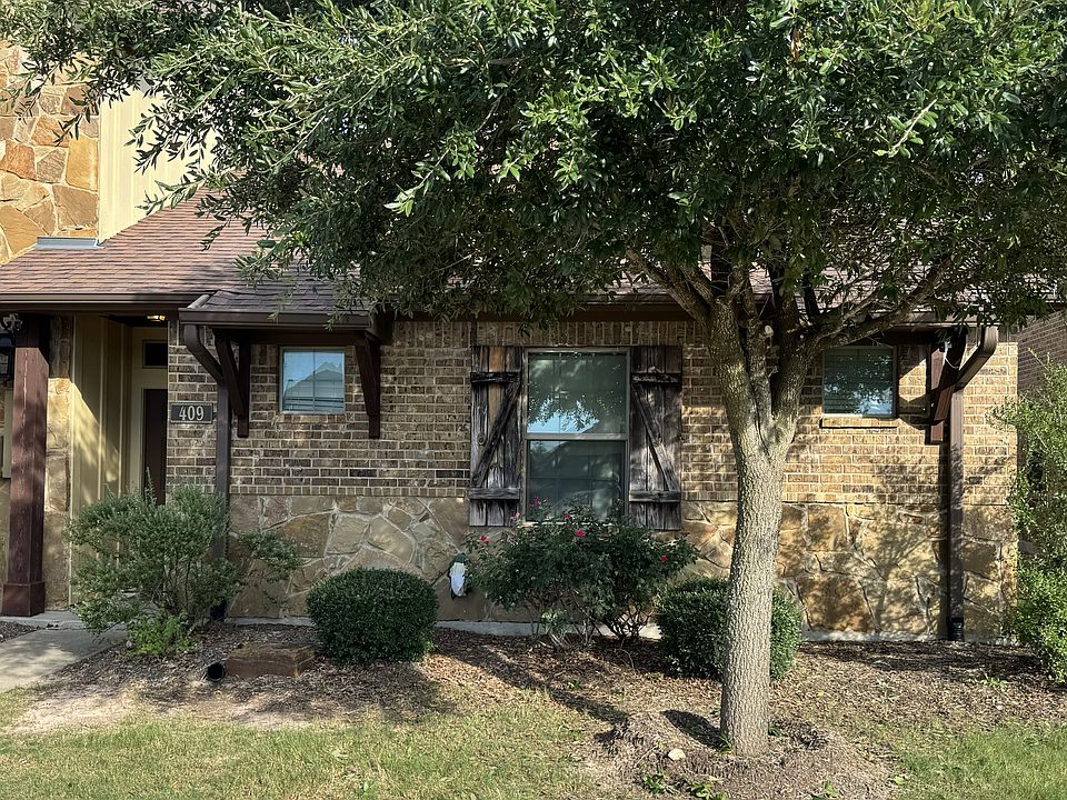 2nd image of 409 Momma Bear Dr