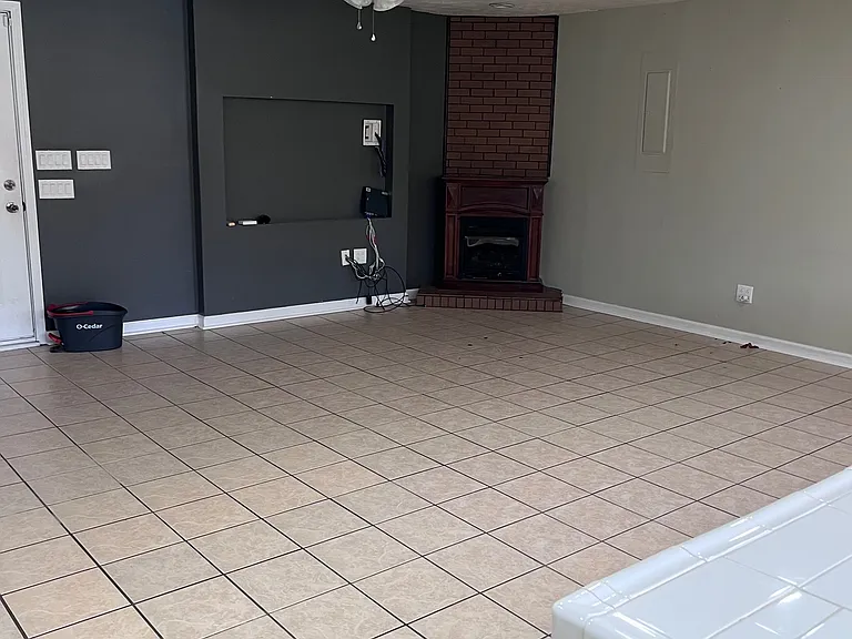 110 Woodbine — Photo 10