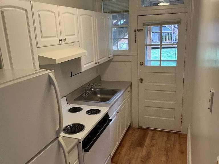 4213 Grove Ave — Photo 10
