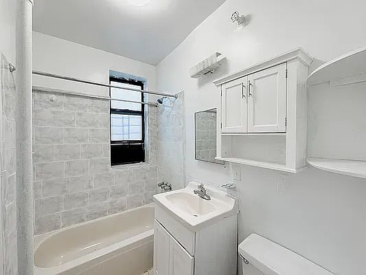 5th image of 2 Magaw Pl APT 51A