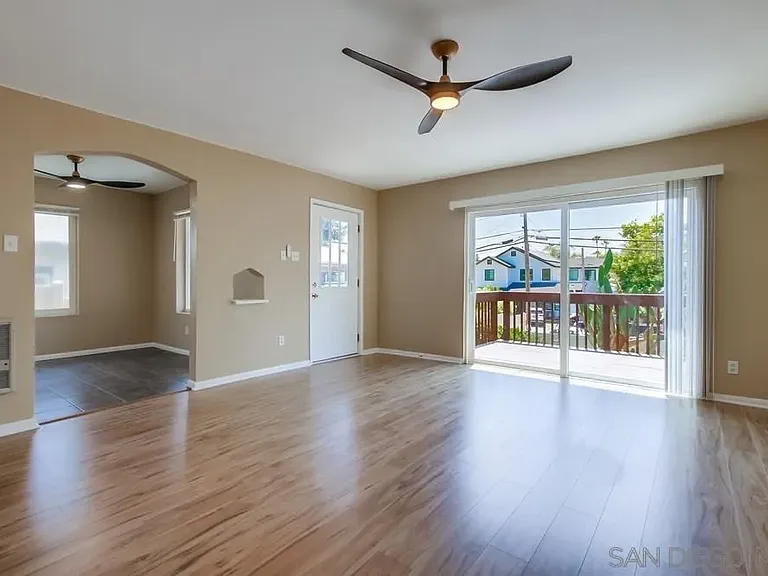 1712 Bervy St — Photo 13