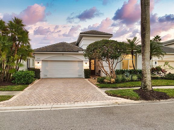 2nd image of 10855 Grande Boulevard