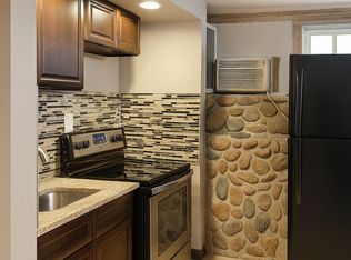 1705 Georges Ln, Philadelphia, PA 19131