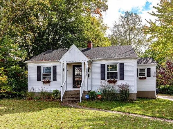 2017 W Galbraith Rd, Cincinnati, OH 45239