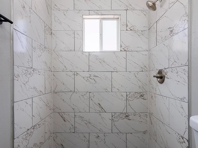 5204 Sun Valley #A-EL — Photo 9