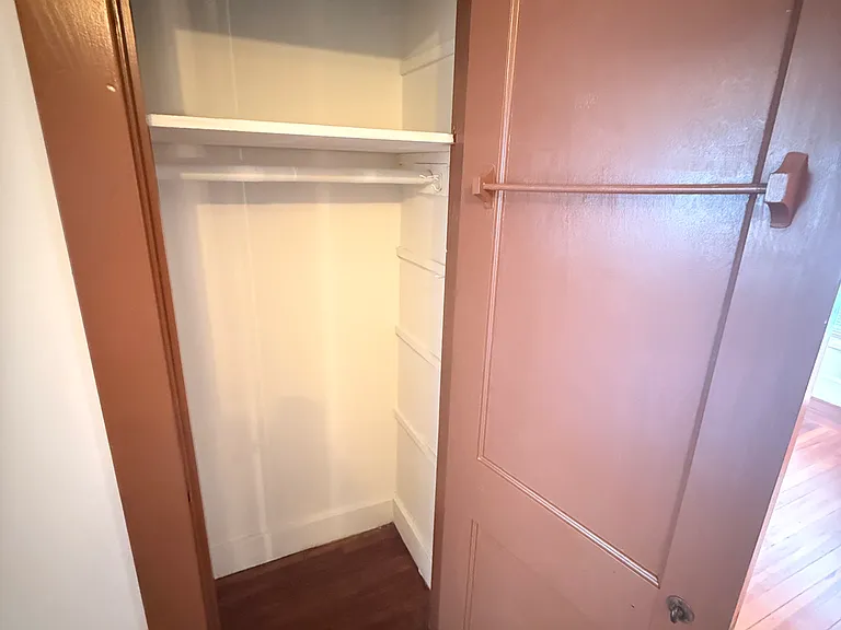10 Glen Rd — Photo 20