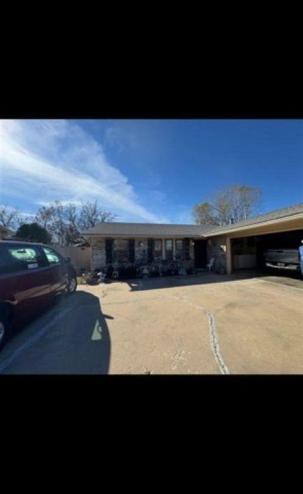 1st image of 2618 NW 77th St