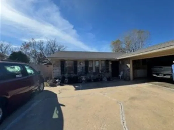 2618 NW 77th St, Lawton, OK 73505