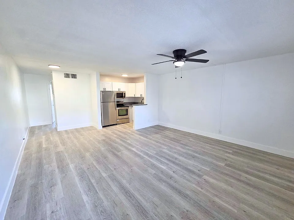 1300 Northeast 3rd Street
