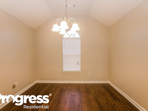 5th image of 8201 Buckhead Ln