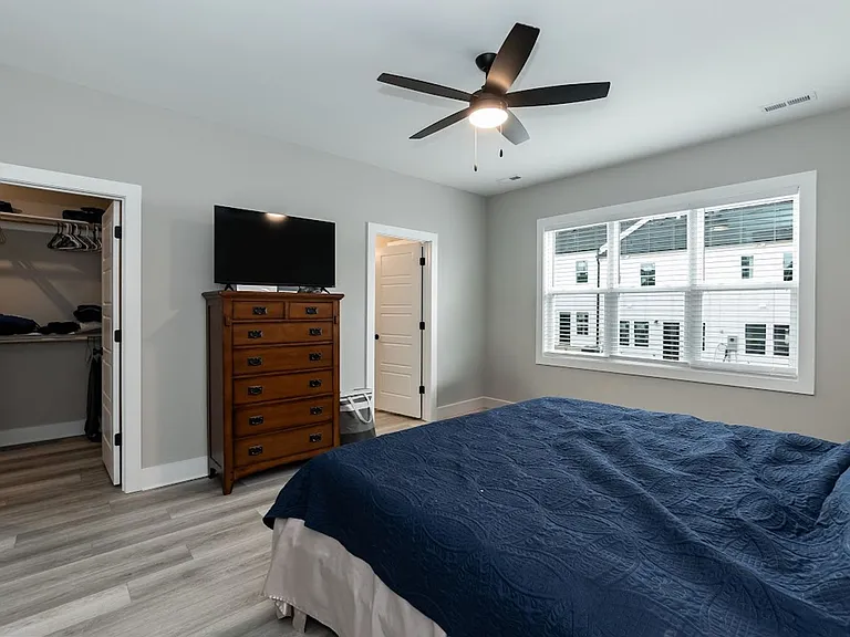 2121 Titanium Rock Rd — Photo 14