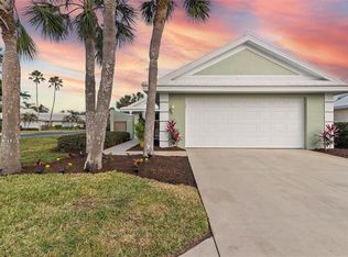 821 Harrington Lake Ln, Venice, FL 34293